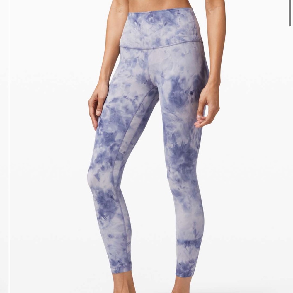 Lululemon peri purple diamond dye Aligns 25”, 4